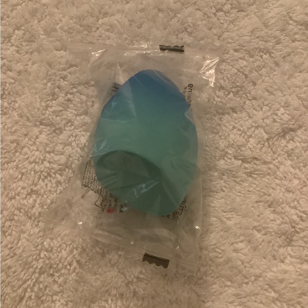 BLENDING SPONGE